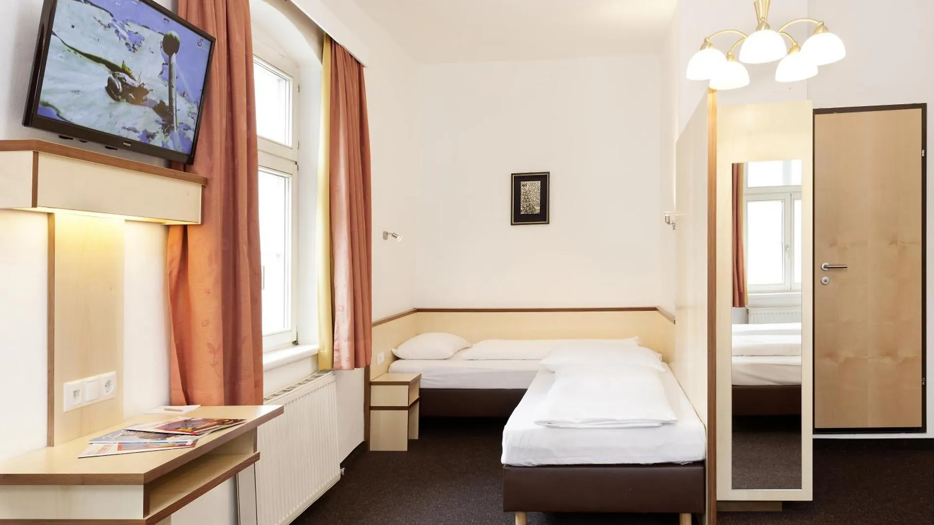 ***  Hotel Goldene Krone Innsbruck Áustria