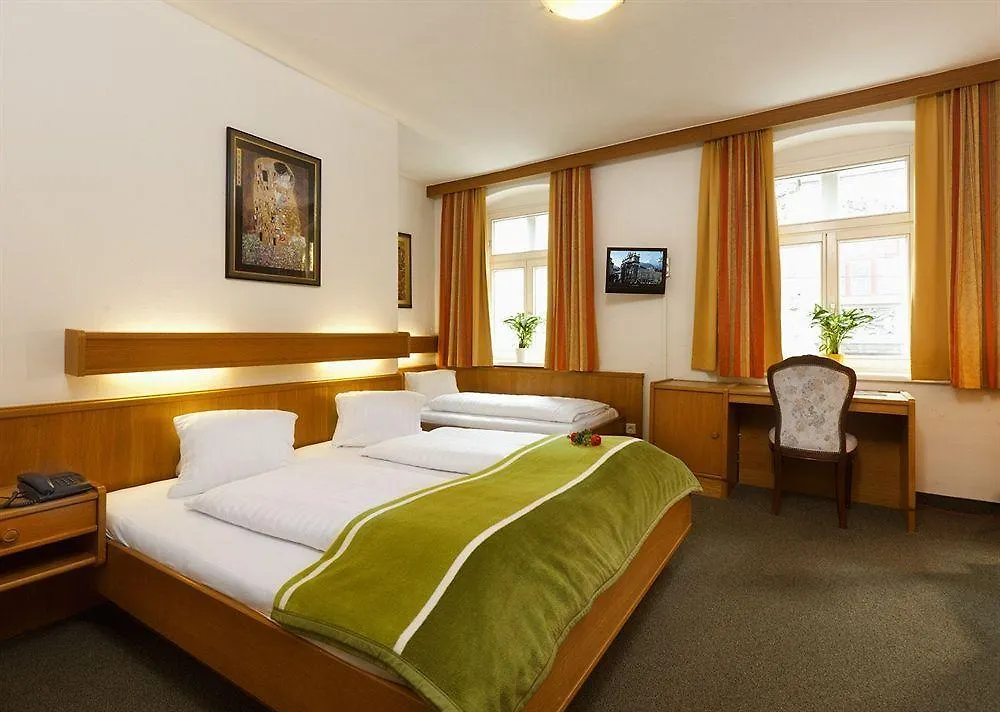 ***  Hotel Goldene Krone Innsbruck Ausztria