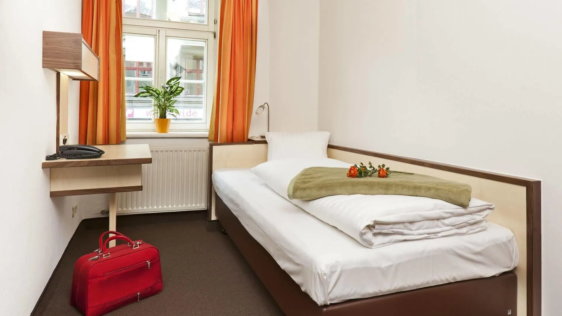 ***  Hotel Goldene Krone Innsbruck Ausztria